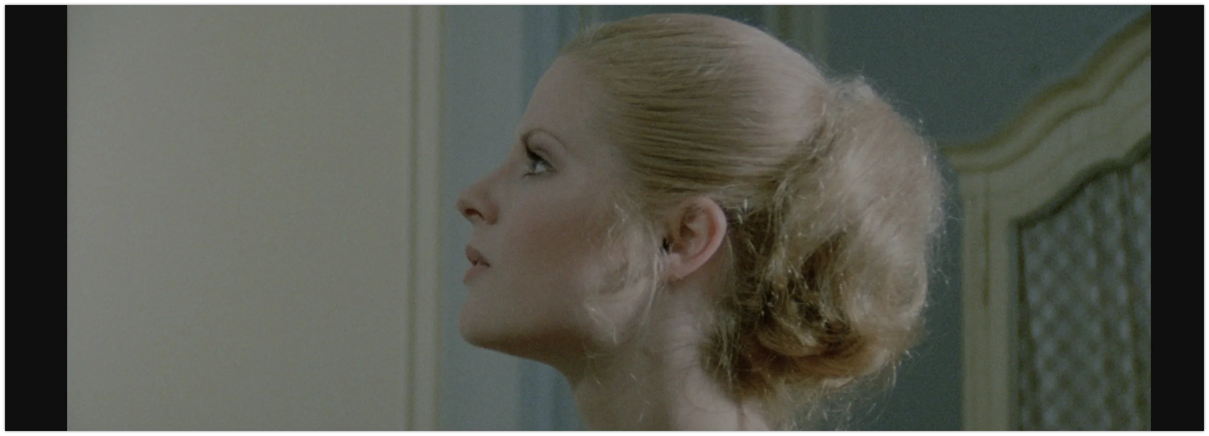 Movie Big Poster: Through the Looking Glass 4K 1976