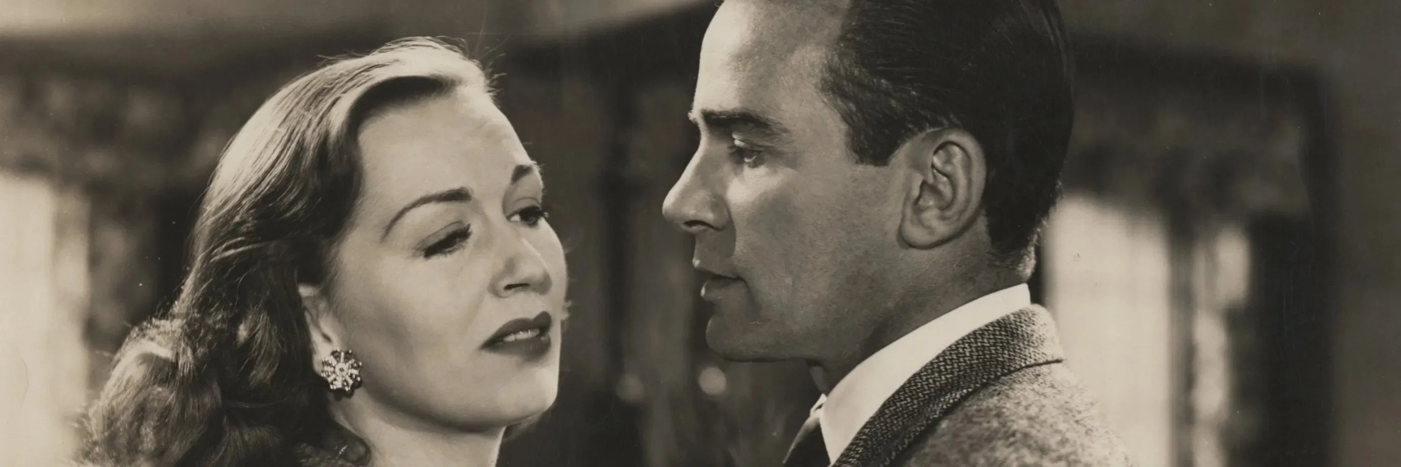 Movie Big Poster: Whispering Smith vs. Scotland Yard 4K 1952